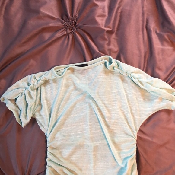 Amy wear shirt - Picture 3 of 3